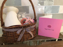 Load image into Gallery viewer, Melt warmer and melts gift basket with keepsake pin badge card